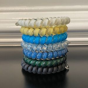 7 large Teleties ponytails